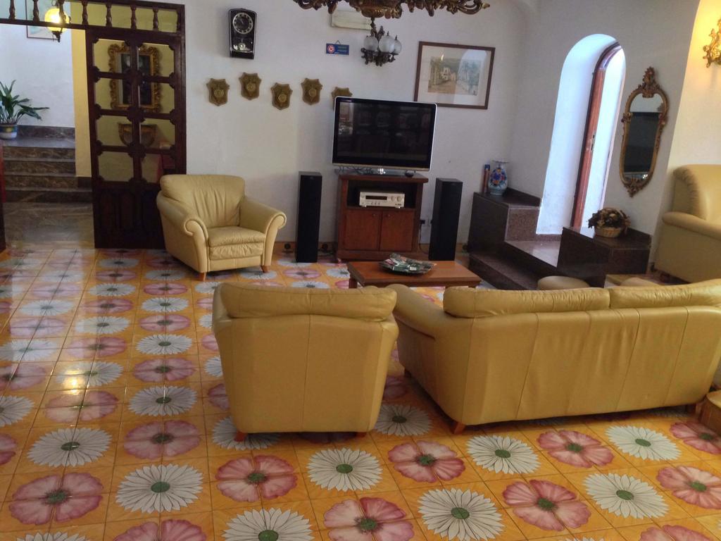 Hotel Villa Hermosa ايسكيا المظهر الخارجي الصورة